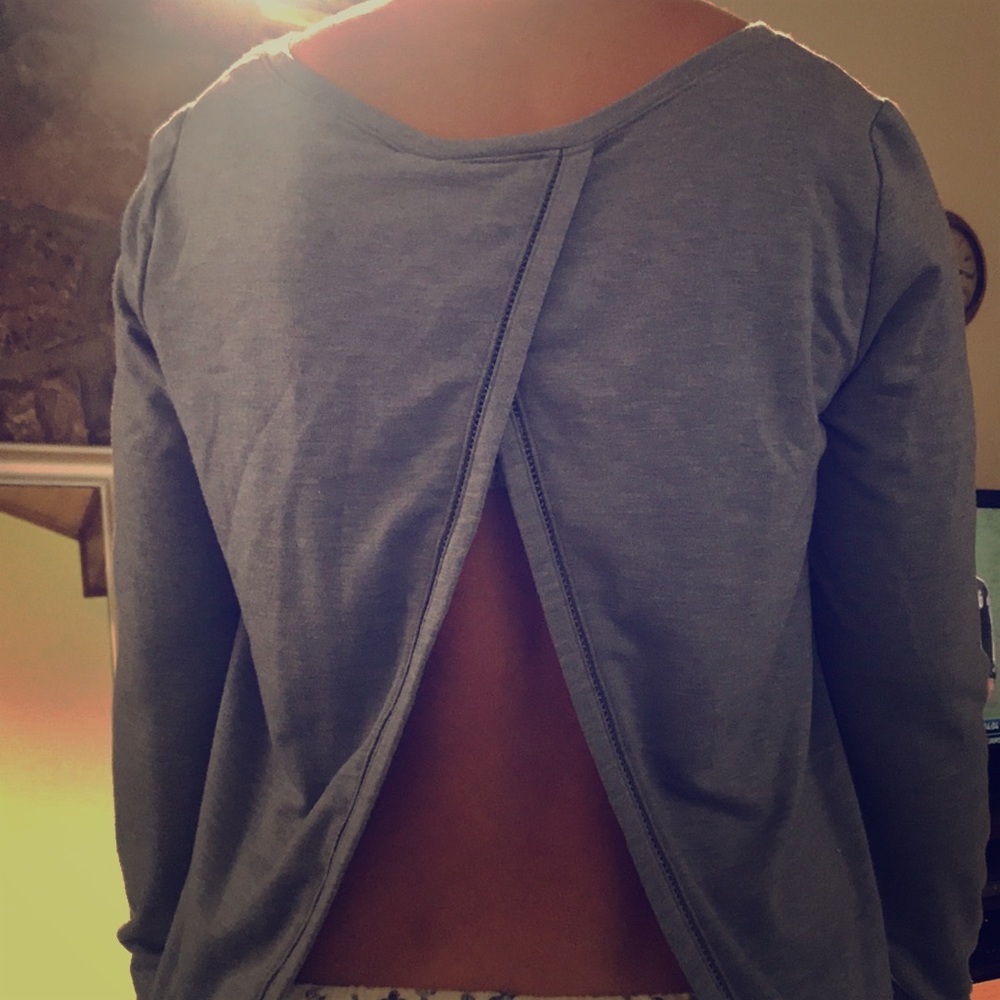 Open back soft long T-shirt